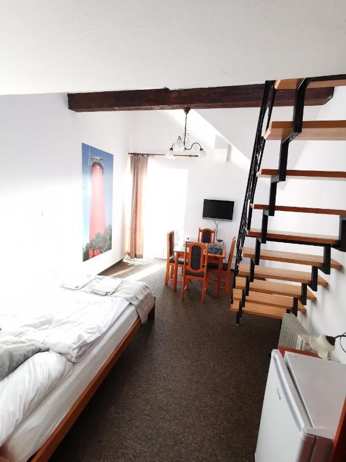 Grodzisko Pokoje Do Wynajecia Krynica Morska Buitenkant foto