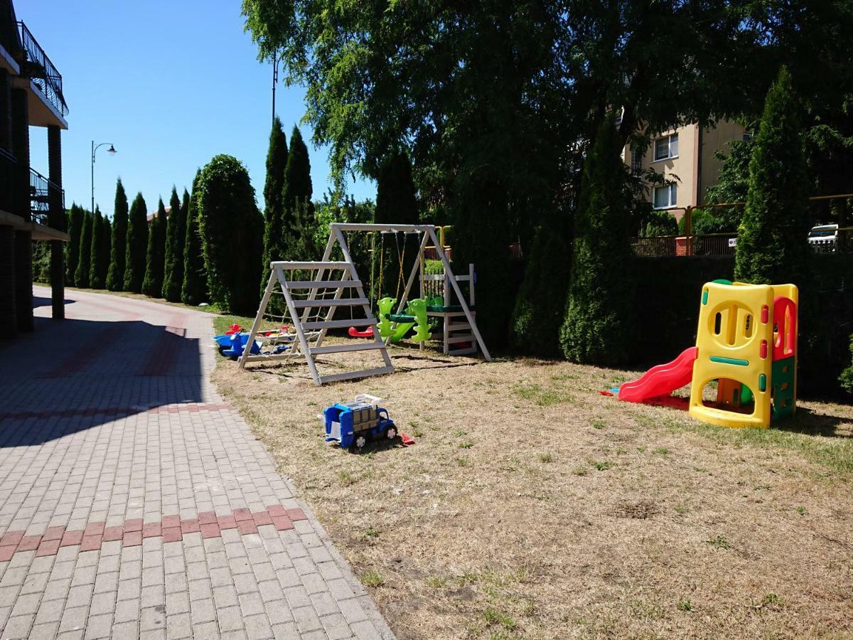 Grodzisko Pokoje Do Wynajecia Krynica Morska Buitenkant foto